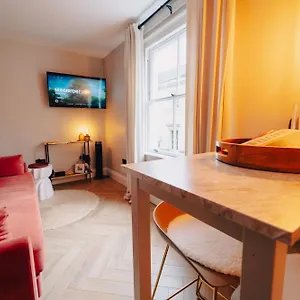 1 Bed - Bath